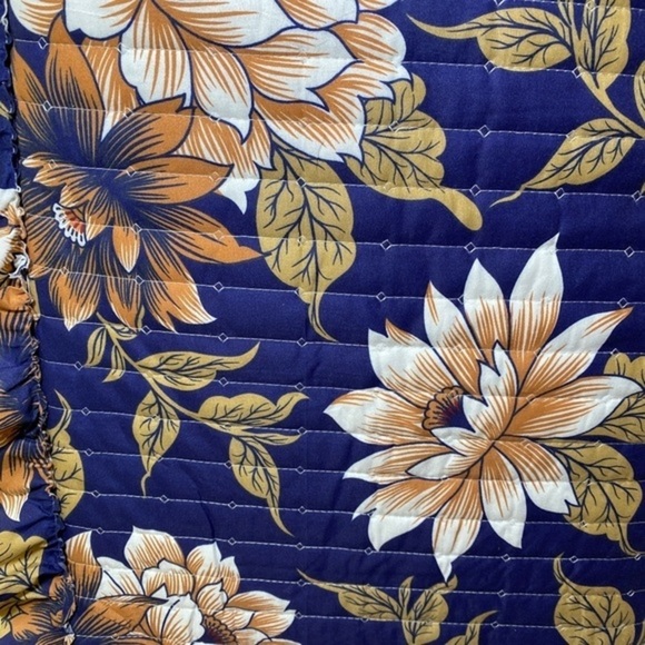 SAN Fernando Classics‎ Queen 3 piece quilt set - Picture 4 of 5